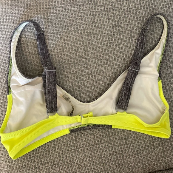 Victoria Secret Pink two piece bikini Grey and yellow  size small and medium - Picture 5 of 7